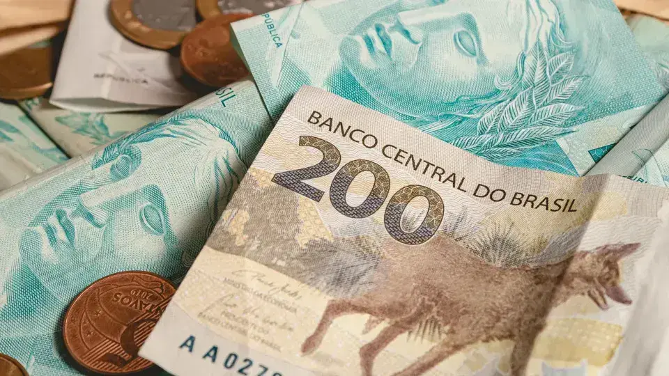 Dívida Pública Federal Encolhe 2,34% em Março, Totalizando R$ 8,633 Trilhão