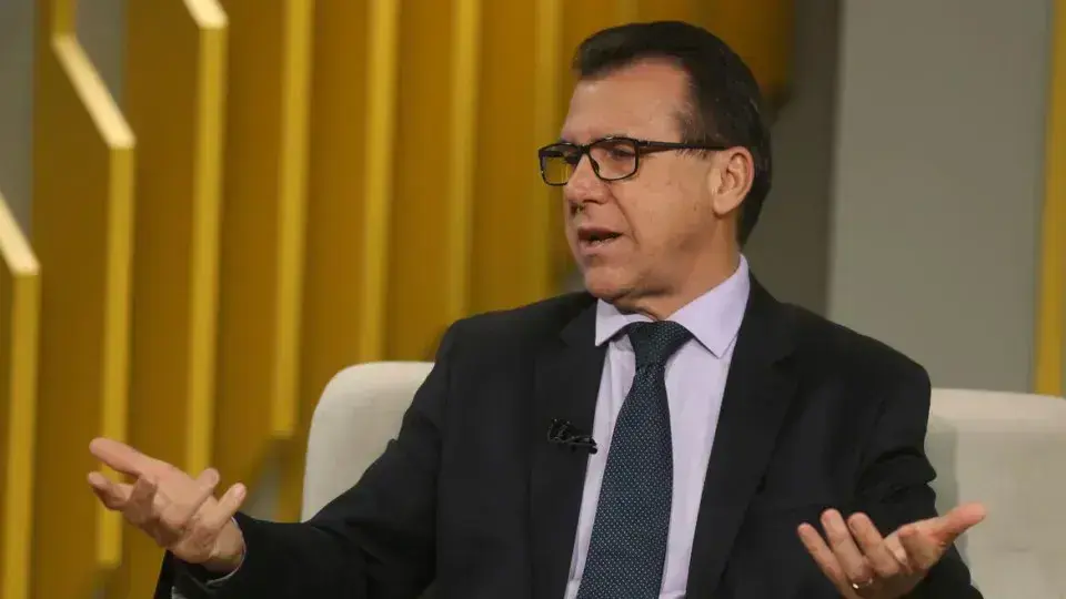 Ministro Luiz Marinho: A Crueldade da Escala 6x1 Para as Mulheres