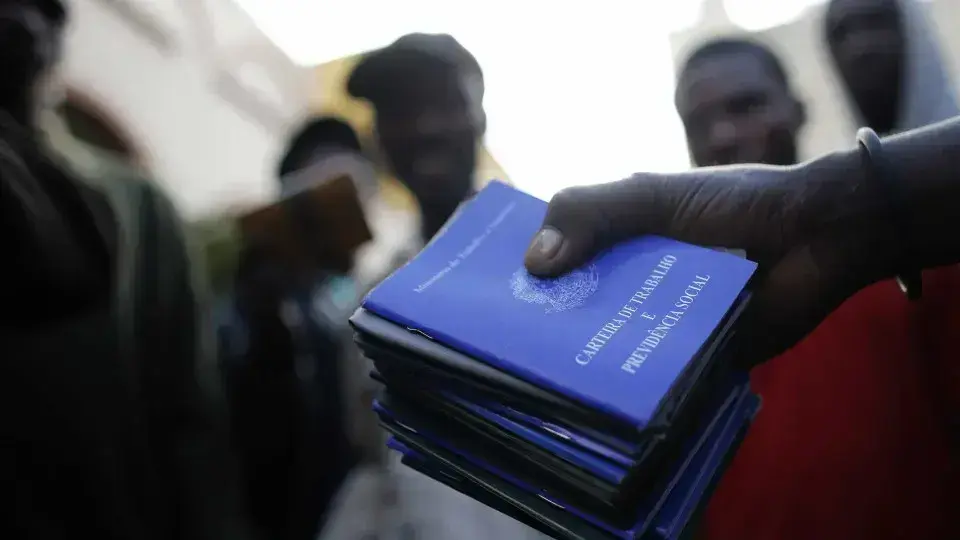 Saldo de 613.373 Empregos Formais no 1º Trimestre de 2026