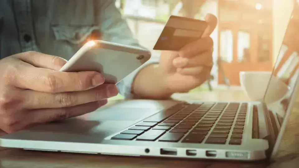 Bancos devem limpar nome de clientes com dívidas de até R$ 100 em 30 dias
