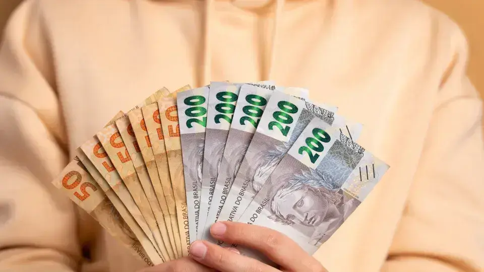 Dinheiro esquecido em bancos será usado no programa Desenrola