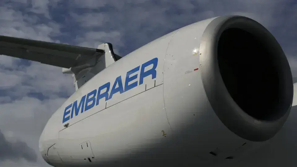 Embraer realiza a maior venda de aeronaves para os Emirados Árabes Unidos