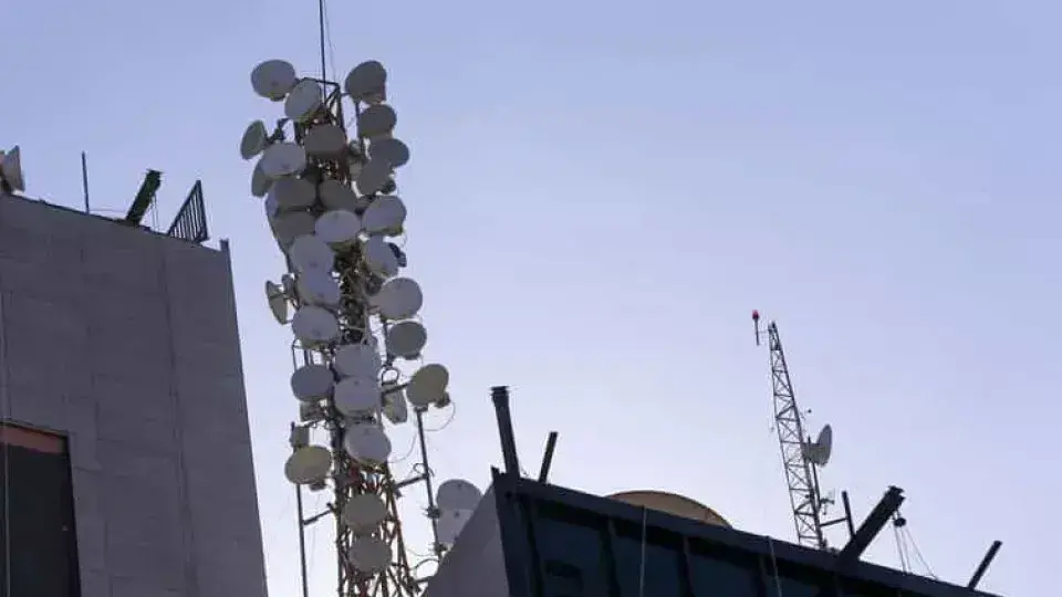 Leilão de 700 MHz arrecada R$ 23 milhões para cobertura rural