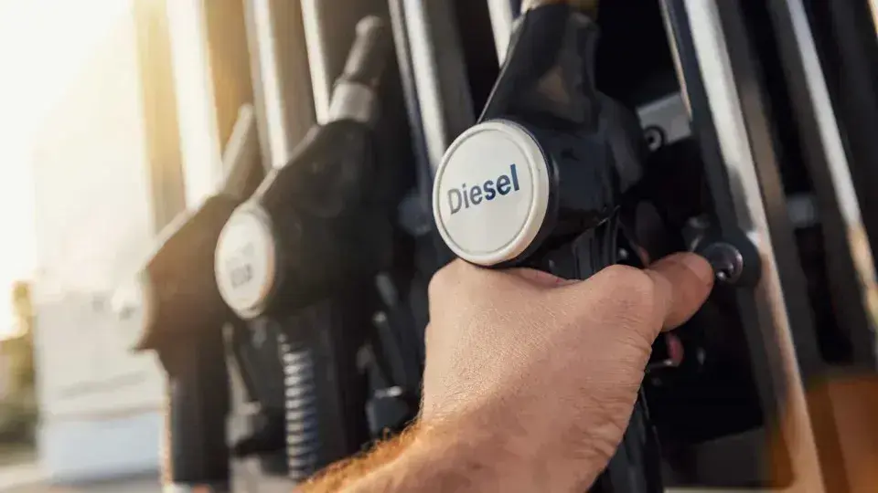 Rússia se Destaca como Principal Fornecedor de Diesel ao Brasil Durante o Conflito no Irã